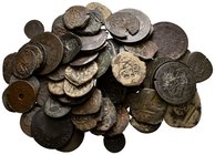 MONARQUIA ESPAÑOLA. Lote compuesto por 77 monedas de cobre. Conteniendo principalmente de los Austrias, 8 Maravedís con resellos, Carlos IV, Fernando ...
