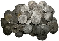 MONARQUIA ESPAÑOLA. Lote compuesto por 85 monedas de plata macuquinas y redondas de Fernando VI a Fernando VIII, conteniendo: 1/2 Real (1), 1 Real (20...