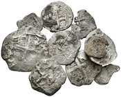 MONARQUIA ESPAÑOLA. Lote compuesto por 10 monedas de plata macuquinas de Felipe V: 1 Real (4), 2 Reales (4), 4 Reales y 8 Reales a clasificar. Oxidaci...