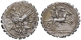 Poblicia - C. Malleolus C. f. - Denario (118 a.C.) Busto di Roma a d. - R/ Bituito su biga a d. - B. 1; Cr. 282/31 AG (g 3,81) Porosità marginale
BB