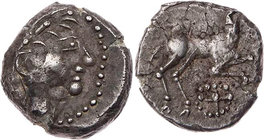 GALLIEN ALLOBROGES
 AR-Drachme 2.-1. Jh. v. Chr. Vs.: Kopf des Apollon mit Lorbeerkranz n. r., Rs.: Steinbock springt n. r., unten Kreuz im Perlkreis...