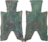CHINA ZHOU-DYNASTIE, 1122-221 v. Chr.
Reich Zhao Spitzfuß-Spatengeld 350-250 v. Chr. Jin Yang Ban, Maße: 45 x 28 mm Hartill 3.84. 5.81 g. ss
ex Slg....