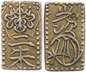 JAPAN
Tempo, 1832-1858. Ni Shu Ban Kin Edo Hartill 8.50. 1.64 g. Blassgold Rs. Goldpunze, ss-vz
