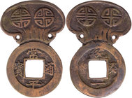 KOREA
 Bronze-Amulett mit quadratischem Loch Vs.: Sang Pyong tong bo, Rs.: Tong Kye 1 (Admiralität Tongyong 1753: Op den Velde/Hartill 30.23.1; KM 73...