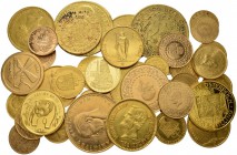 [353.0g]
DIVERSE LÄNDER
Verschiedene Länder.
Diverse Goldmünzen. Verschiedene Jahre. Feingewicht total 353.0 g. Unterschiedlich erhalten / Various ...