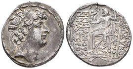 Imperio Seleucida. Seleuco VI Epífanes. Tetradracma. 96-95 a.C. (Pozzi-3030 similar). Anv.: Cabeza diademada a derecha. Rev.: Zeus sentado a izquierda...