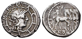 Acilia. Denario. 130 a.C. Roma. (Ffc-93). (Craw-255/1). (Cal-65). Anv.: Cabeza de Roma a derecha, detrás X, leyenda entre collar y gráfila de puntos M...