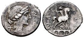 Aemilia. Denario. 114-113 a.C. Sur de Italia. (Ffc-103). (Craw-291/1). (Cal-73). Anv.: Cabeza laureada de Roma a derecha, detrás X, delante (RO)MA. Re...