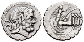 Antonia. Denario. 83-82 a.C. Taller Auxiliar de Roma. (Ffc-157). (Craw-364/1b). (Cal-140). Anv.: Cabeza laureada de Júpiter a derecha, detrás SC, deba...