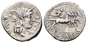 Fabia. Denario. 124 a.C. Norte de Italia. (Ffc-697). (Craw-273/1). (Cal-571). Anv.: Cabeza de Roma a derecha, delante X LAREO, detrás ROMA. Rev.: Júpi...