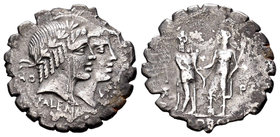 Fufia. Denario. 70 a.C. Incierta. (Ffc-725). (Craw-403/1). (Cal-595). Anv.: Cabezas acoladas de Honus y Virtus a derecha, detrás HO, delante (VIRT), d...