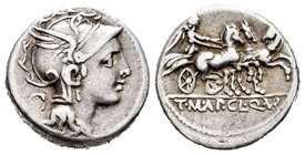 Mallia. Denario. 111-110 a.C. Roma. (Ffc-834). (Craw-299/1b). (Cal-919). Anv.: Cabeza de Roma a derecha, detrás símbolo. Rev.: Victoria en triga a der...