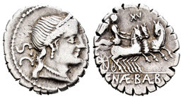 Naevia. Denario. 79 a.C. Taller Auxiliar de Roma. (Ffc-937). (Cal-1041). Anv.: Cabeza diademada de Venus a derecha, detrás SC. Rev.: Victoria en triga...