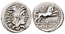 Thoria. Denario. 105 a.C. Norte de Italia. (Ffc-1141). (Craw-316/1). (Cal-1300). Anv.: Cabeza de Juno Sospita a derecha cubierta con piel de cabra, de...