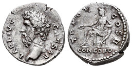 Aelio. Denario. 137 d.C. Roma. (Spink-3967 variante). (Ric-436c). Anv.: Busto a izquierda. Rev.: TR POT COS II / CONCORD. Concordia sentada a izquierd...