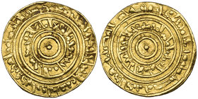 FATIMID, al-‘Aziz (365-386h), dinar, Misr 386h, 4.13g (Nicol 723), very fine 

Estimate: GBP 150 - 200