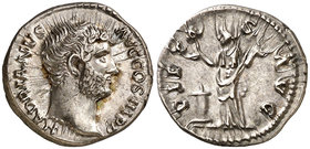 (133 d.C.). Adriano. Denario. (Spink 3513) (S. 1028) (RIC. 257). 3,31 g. EBC-.