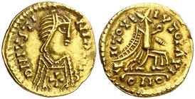 A nombre de Justiniano I. Triente de imitación. (Tomasini 378 sim). 1,42 g. Ex Colección Manuela Etcheverría. Muy escasa. EBC-.