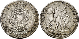 1747. Italia - Lucca. 1 escudo. (Kr. 53) (Dav. 1373). 26,44 g. AG. Restos de soldadura en canto. Rara. (MBC).