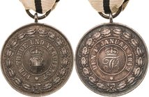 Orden deutscher Länder Hohenzollern
Fürstlich Hohenzollernscher Hausorden, Silberne Verdienstmedaille 1842 Verliehen ab 1866. Silber. 32 mm, 16,6 g (...