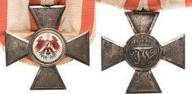 Orden deutscher Länder Preußen
Roter-Adler-Orden, Kreuz 4. Klasse Verliehen 1879-1918. Silber und emailliert, gekörnte Arme. 39 x 39 mm, 20,7 g (mit ...