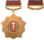 Orden der Deutschen Demokratischen Republik Staatliche Auszeichnungen
Vaterländischer Verdienstorden in Gold Verliehen 1975-1984. Buntmetall vergolde...