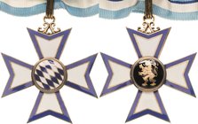 Orden der Bundesrepublik Deutschland Bayern
Verdienstorden Gestiftet 11.6.1957. Silber, vergoldet und emaiilliert. 53 x 53 mm, Am Original-Halsband. ...