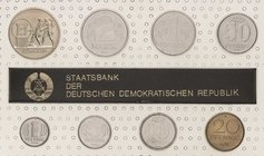 Minisätze
 1, 5, 10, 20 und 50 Pfennig, 1 und 2 Mark 1988. Mit Medaille 'Strecken'. In originaler Hartplastik Stempelglanz