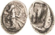 Persien Achaemeniden
Dareios I. bis Xerxes II. um 485-420 v. Chr Siglos, Sardes Großkönig im Knielaufschema nach rechts mit Lanze und Bogen / Quadrat...