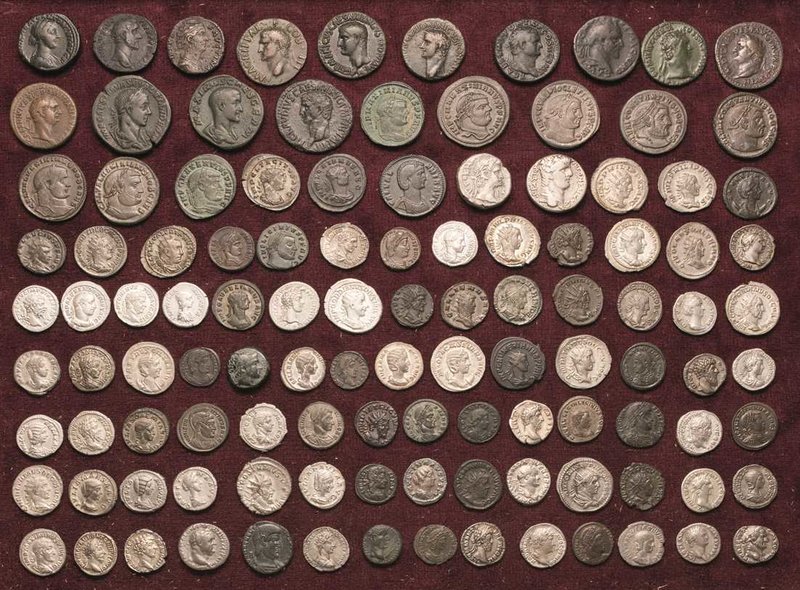 Römische Münzen
Lot-113 Stück Interessantes Lot antiker Münzen der römischen Ka...