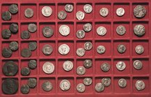 Allgemeine Lots
Lot-54 Stück Darunter: Ptolemäische Tetradrachmen (2x), Denare der römischen Republik (2x), des Prinzipats (24x), Antoniniane (9x), F...