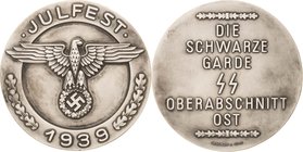 Drittes Reich
 Versilberte Bronzemedaille 1939 (Deschler & Sohn) Julfest - Die Schwarze Garde Oberabschnitt Ost. Reichsadler auf Hakenkreuz / 6 Zeile...