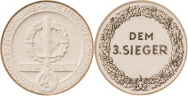 Drittes Reich
 Weiße Porzellanmedaille 1939. Preismedaille der SA Sport- und Wehrkämpfe. Schwert vor umkränzter Swastika, darunter Jahreszahl und SA-...