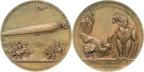 Luft- und Raumfahrt
 Bronzemedaille 1913 (Karl Goetz) Notlandung des Zeppelin-Luftschiffes "Z IV" (LZ 16) bei Luneville. Das Luftschiff bei der Landu...
