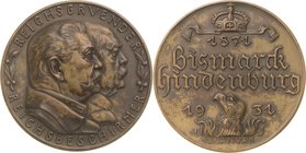 Medailleur Goetz, Karl 1875 - 1950
 Bronzemedaille 1931. Zur Erinnerung an die Reichsgründung 1871. Brustbilder Bismarcks und Hindenburgs nebeneinand...