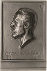 Personenmedaillen
Kawerau, Georg 1856-1909 Einseitige Bronzegussplakette o.J. (Wilhelm Lobach) Kopf nach links. 114,7 x 75 mm, 132,14 g. Mit Aufhänge...