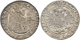 KAISER MAXIMILIAN II. 1564-1576 
 Münzstätte Kuttenberg 
 Guldentaler zu 60 Kreuzer 1569, Kuttenberg. Ohne Münzmeisterzeichen. 24.70 g. Dietiker 213...