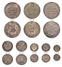 KAISER LEOPOLD I. 1657-1705 
 Medaillen Kaiser Leopolds I. 
 Schautaler 1656. 1/2 Schautaler 1656 (2), 4 kleine Jetons 1656. Alle auf die böhmische ...