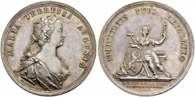KAISERIN MARIA THERESIA, 1740-1780 
 Medaillen Kaiserin Maria Theresias 
 Silbermedaille 1743. Auf ihre böhmische Krönung in Prag. Stempel von M. Do...