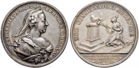 KAISERIN MARIA THERESIA, 1740-1780 
 Medaillen Kaiserin Maria Theresias 
 Silbermedaille 1767. Auf die Genesung der Kaiserin von den Pocken. Stempel...
