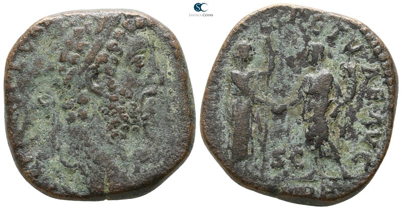 Commodus AD 180-192. Rome
Sestertius Æ

17 mm., 19.29 g.



nearly very f...