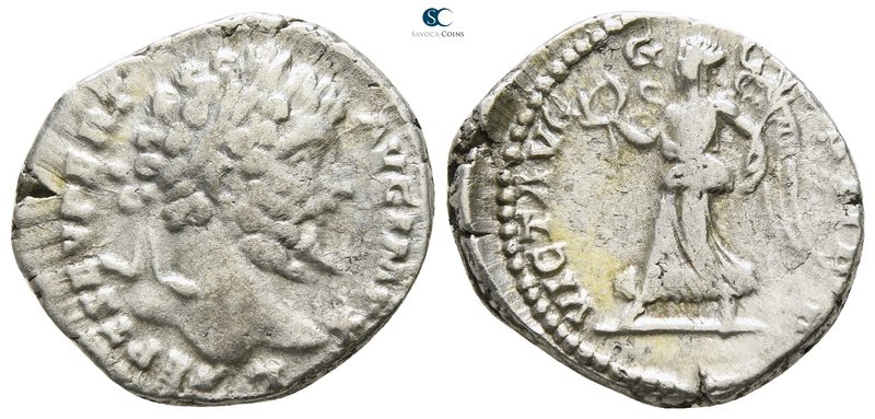 Septimius Severus AD 193-211. Rome
Denarius AR

18 mm., 3.84 g.



very f...