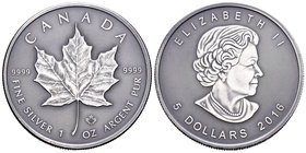 Canada. Elizabeth II. 5 dollars. 2016. Maple Leaf. Ag. 31,11 g. Antique finish. PR. Est...30,00.