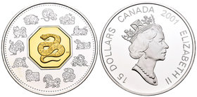 Canada. Elizabeth II. 15 dollars. 2001. (Km-415). Ag. 31,11 g. Year of Snake. Parial gold plated. PR. Est...35,00.