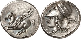 GRÈCE ANTIQUE
Corinthe (375-300 av. J.C.). Statère d’argent.
Av. Pégase volant à gauche, Q au-dessous. Rv. Tête d’Athéna portant un casque corinthie...