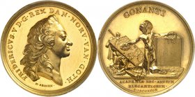 DANEMARK
Frédéric V (1746-1766). Médaille en or, de l’académie des Arts de Copenhague, par Arbien et Jacobson.
Av. Tête à droite. Rv. Chérubin entou...