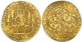 FRANCE
Philippe VI (1328-1350). Chaise d’or 2ème émission de 1346.
Av. Le roi assis dans une stalle gothique, couronné, tenant un sceptre et la main...