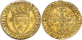 FRANCE
Charles VII (1422-1461). Écu d’or 2ème type, 1435, Tours.
Av. Écu accosté d’une couronne et d’un lis. Rv. Croix ornée.
Dup. 458, Fr.  3,45 g...