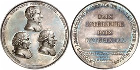 FRANCE
Consulat (1799-1804). Médaille en argent 1802, célébrant la Paix d’Amiens, par Jeuffroy.
Av. Les trois bustes des Consuls, Bonaparte, Cambace...
