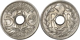 FRANCE
IIIème République (1870-1940). 5 centimes Lindauer 1914, sans le mot essai, type courant 
Av. Bonnet phrygien entre deux branches de chêne. R...